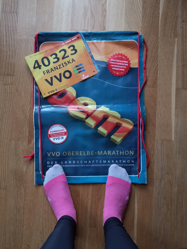 Startunterlagen des OEM Ober-Elbe-Marathon per Post zu Hause