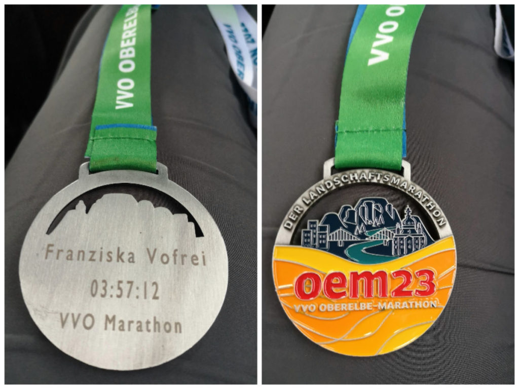 Medaille mit Gravur vom OEM Ober-Elbe-Marathon 2022
